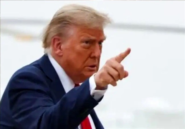 ترامپ: شرط توافق با ایران «تسلیم بی‌قید و شرط» است!