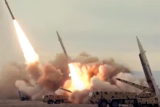 سپاه: در حملات خود از موشک خرمشهر‑4 با کلاهک جنگی دو تُنی استفاده کرده‌ایم