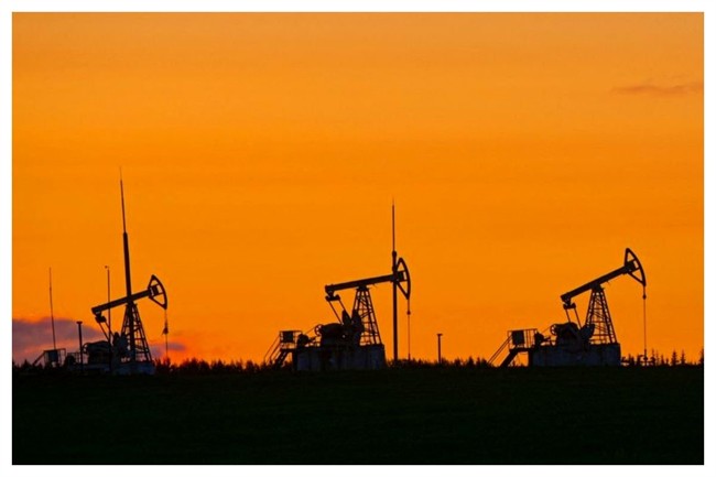 قیمت جهانی نفت به 90 دلار اوج گرفت