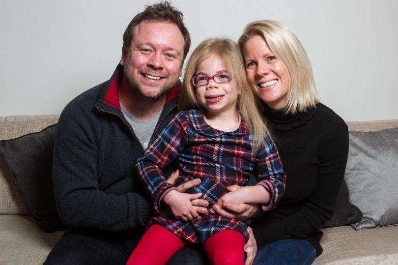 سوفیا؛ دختر 5 ساله ای که پس از ابتلا به آلزایمر کودکی، توان تکلم و راه رفتن را از دست داده