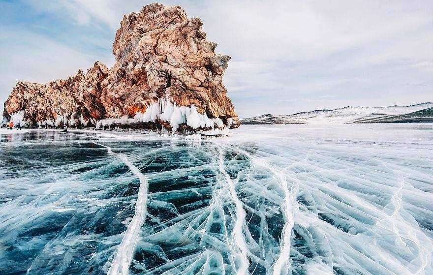 نگاهی به زیبایی های بی نظیر دریاچه بایکال در روسیه