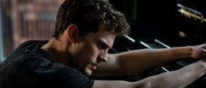 fifty-shades-of-grey-jamie-dornan2-w900-h600