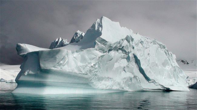 بزرگ ترین کوه یخ در قطب جنوب