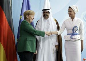 mozah-bint-nasser-al-missned-angela-merkel-hamad-bin-khalifa-al-thani-2010-9-29-9-50-32-w900-h600