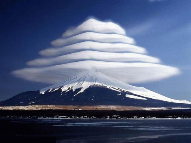 961