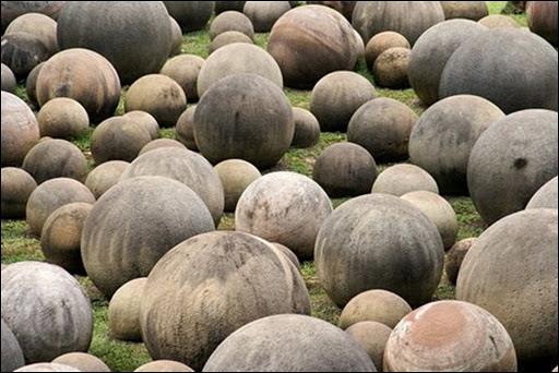 توپ های سنگی کاستاریکا