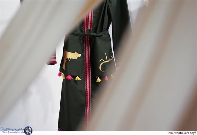 «اسلامیزه» کردن مدگرایی و حذف چادر در پوشش نام دفاع مقدس!
