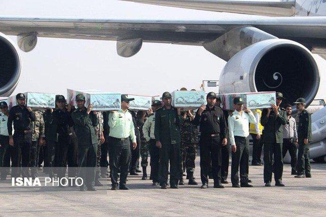 ورود پیکر 20 شهید گمنام جنگ تحمیلی به بندرعباس