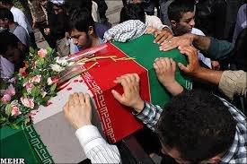 خاکسپاری پیکر 2 شهید دفاع مقدس در منطقه مسکن مهر رشت