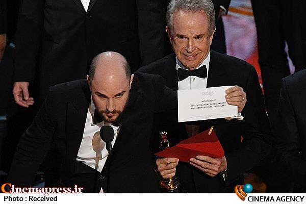 واکنش هالیوود به گاف مراسم اسکار/ چند تا فیلم برنده جایزه بهترین فیلم اسکار شدن!؟