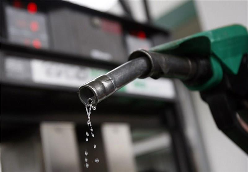 دغدغه جایگاهداران بنزین برطرف شد/توزیع سوخت در بهار 96 متوقف نمی‌شود