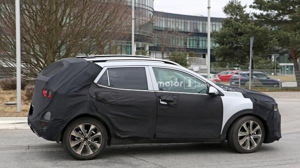 kia-stonic-spy-photos1