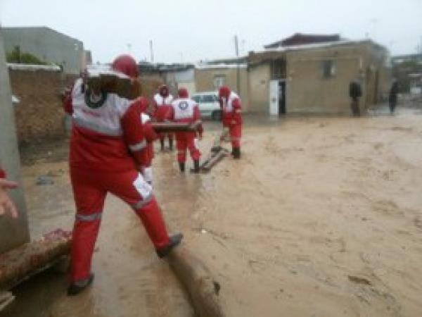امدادرسانی و اسکان اضطراری یک‌هزار و 375 تن در طوفان بوشهر