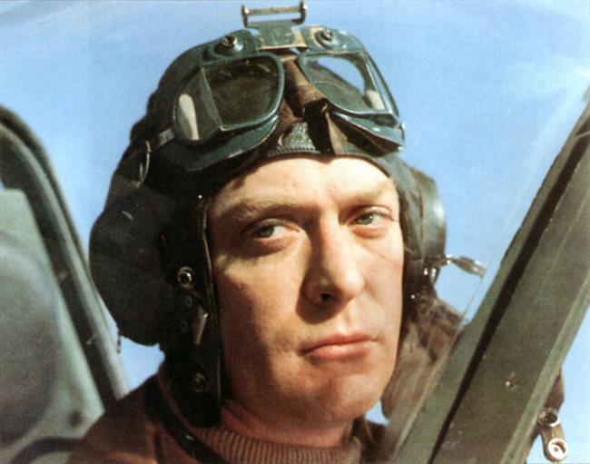 P147_Michael_Caine_closeup-w700