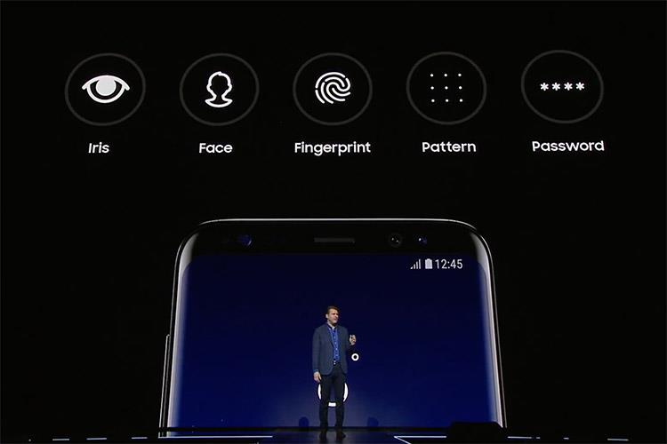 گلکسی اس 8 با بررسی چهره می‌تواند به حساب کاربری افراد در وب‌ سایت‌ های مختلف وارد شود