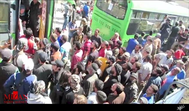 خروج بیش از 600 تن از عناصر گروه‌های مسلح از استان حمص
