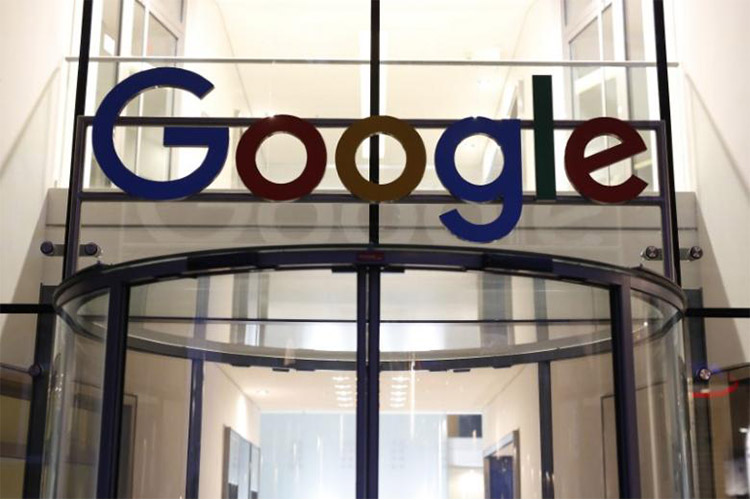 گوگل 880 میلیون دلار برای توسعه اولد به ال جی می‌دهد