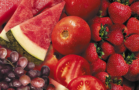 میوه های قرمز و آثار سلامت بخش آنها
