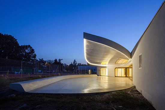 معماری و طراحی داخلی باشگاه تنیس استراسبورگ، فرانسه