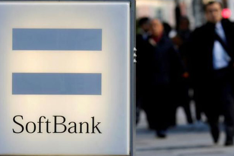 فاکسکان برای تصاحب بخش تولید تراشه توشیبا با SoftBank همکاری می‌کند