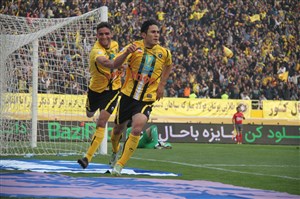 بازگشت علی‌محمدی و کریمی به ورزشگاه خانگی 