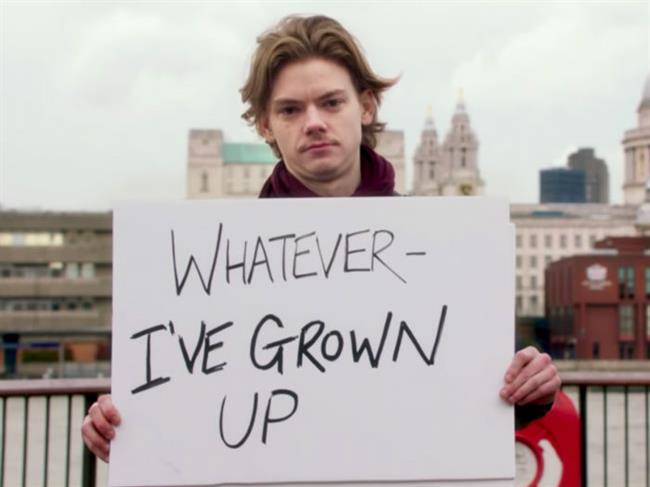 you-can-see-brodie-sangster-reprise-his-love-actually-role-in-a-new-short-created-for-red-nose-day-on-may-25-2017-w700