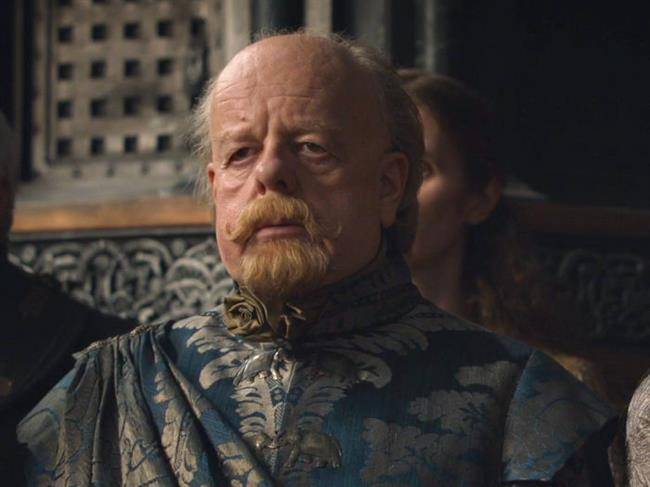 roger-ashton-griffiths-played-mace-tyrell-father-to-loras-and-margaery-and-yet-another-victim-of-cerseis-wildfire-plot-w700