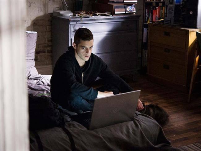 mr-robot-season-three-usa-w700