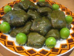 دلمه برگ مو با سرکه شیره