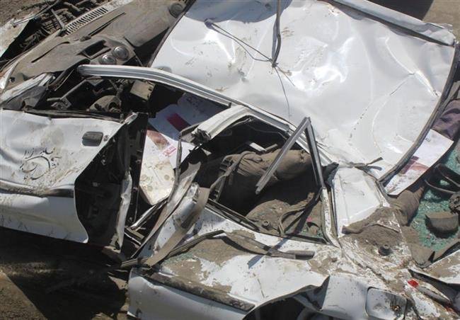 جزییات واژگونی بونکر سیمان بر روی خودرو پراید/ حادثه 2 کشته بر جای گذاشت+تصاویر