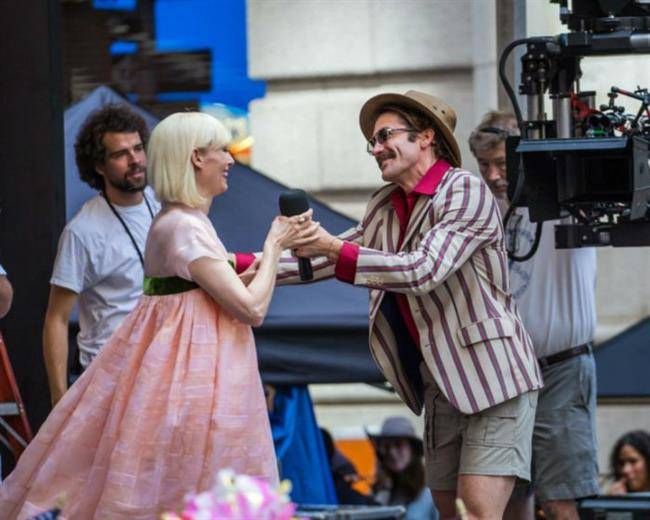 Jake-Gyllenhaal-Set-Okja-Pictures-770x616-w700