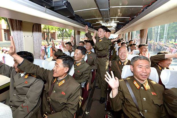 جشن کره شمالی برای موشکی که قادر به نابود کردن آمریکا است+تصاویر