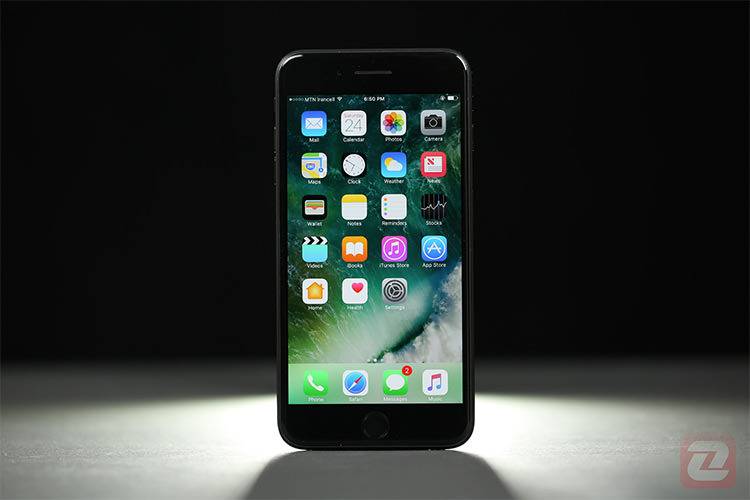 اپل برای عرضه آیفون 8 در ماه سپتامبر تلاش می‌کند