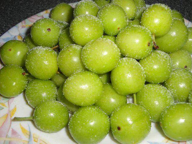 خواص گوجه سبز