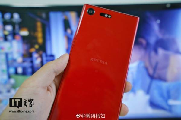 ورژن قرمز رنگ Xperia XZ Premium نیز در راه است