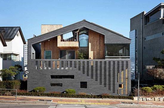 12 ساختمان آجری پویا در کره ی جنوبی