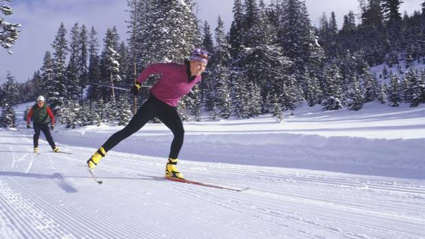 ورزش اسکی: فواید و نکاتی قابل توجه