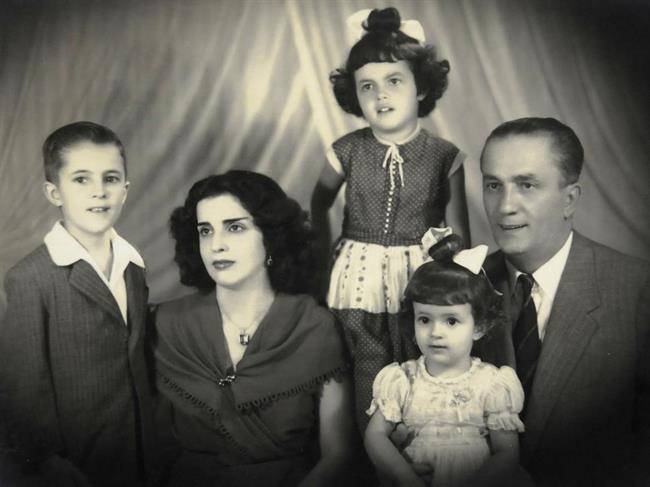 دلیما روسف رئیس جمهور برزیل در عکسی خانوادگی
