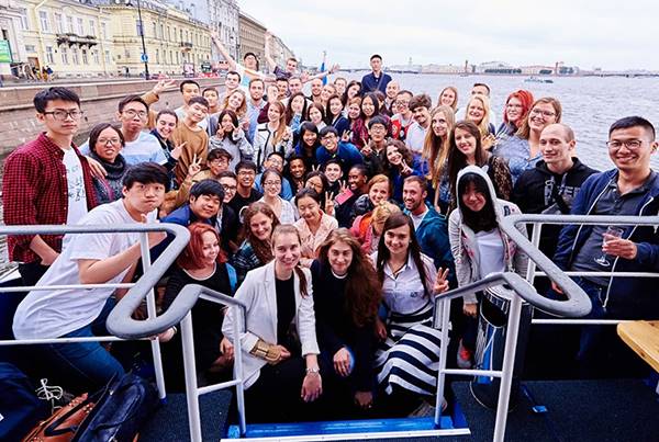 تحصیل و تفریح در 30 مدرسه تابستانی سراسر اروپا