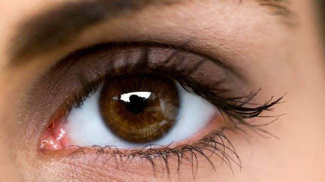 آشنایی با اختلالات چشم و لنزهای طبی