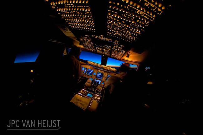 aerial-photos-boeing-747-plane-cockpit-jpc-van-heijst-24-592c0efb7f7c4__880-w700