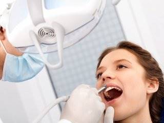 استفاده از پروتزهای دندانی