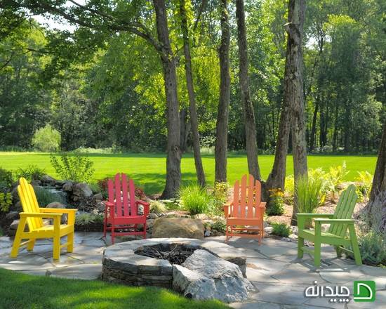 صندلی های رنگی برای فضای بیرونی خانه شما