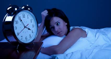 چطور ذهنتان را شب قبل از یک رویداد استرس زا آرام کنید
