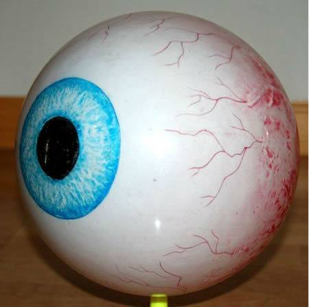 a97869_x018_9-eyeball-w700