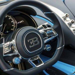 Bugatti-Chiron-steering-wheel