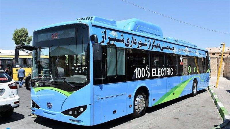 تحویل اولین اتوبوس برقی BYD به شهرداری شیراز؛ امید به تحول سبز در حمل و نقل عمومی