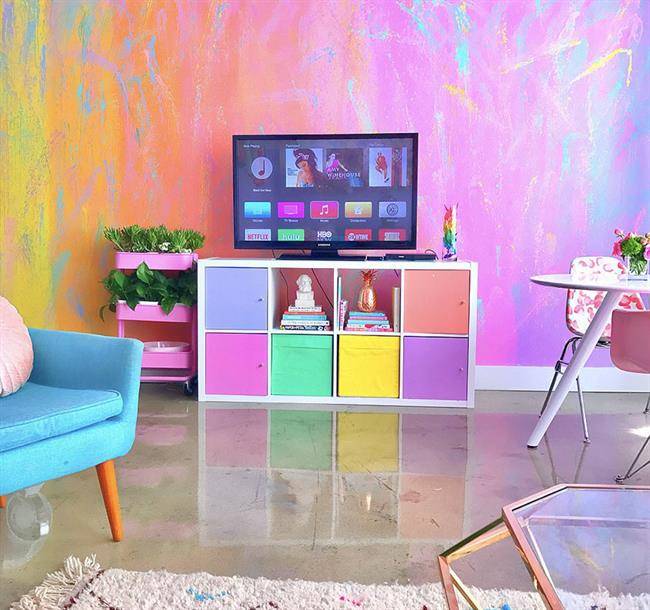 rainbow-colored-apartment-amina-mucciolo-4-59439d8f4b412__880