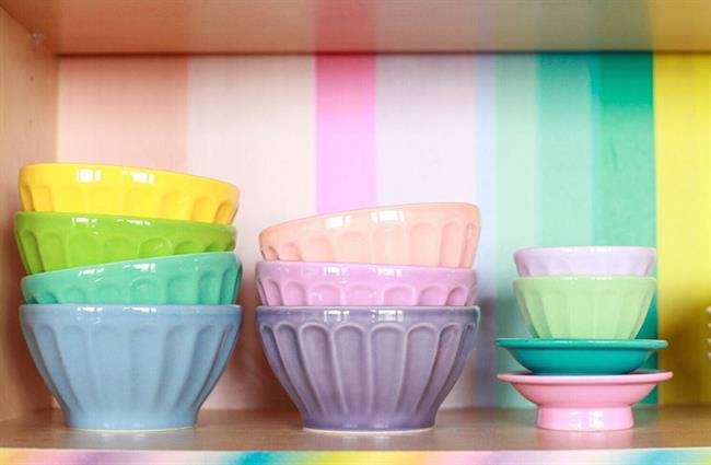 rainbow-colored-apartment-amina-mucciolo-36-59439de00ee69__880