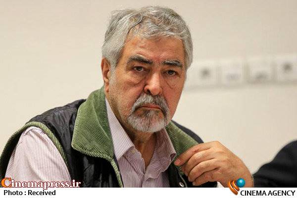 عزیزی: آرزوی همه هنرمندان حضور وزیری محقق، پژوهشگر و دغدغه مند در حوزه فرهنگ و هنر است/ باید سطح کیفی سلیقه عمومی جامعه را ارتقا داد